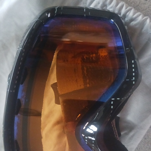 Giro Goggles - Picture 2 of 5